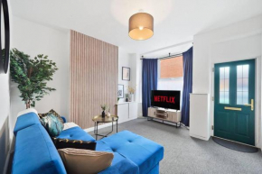 Elegant Scandi Gem of Nottingham - Sleeps 10